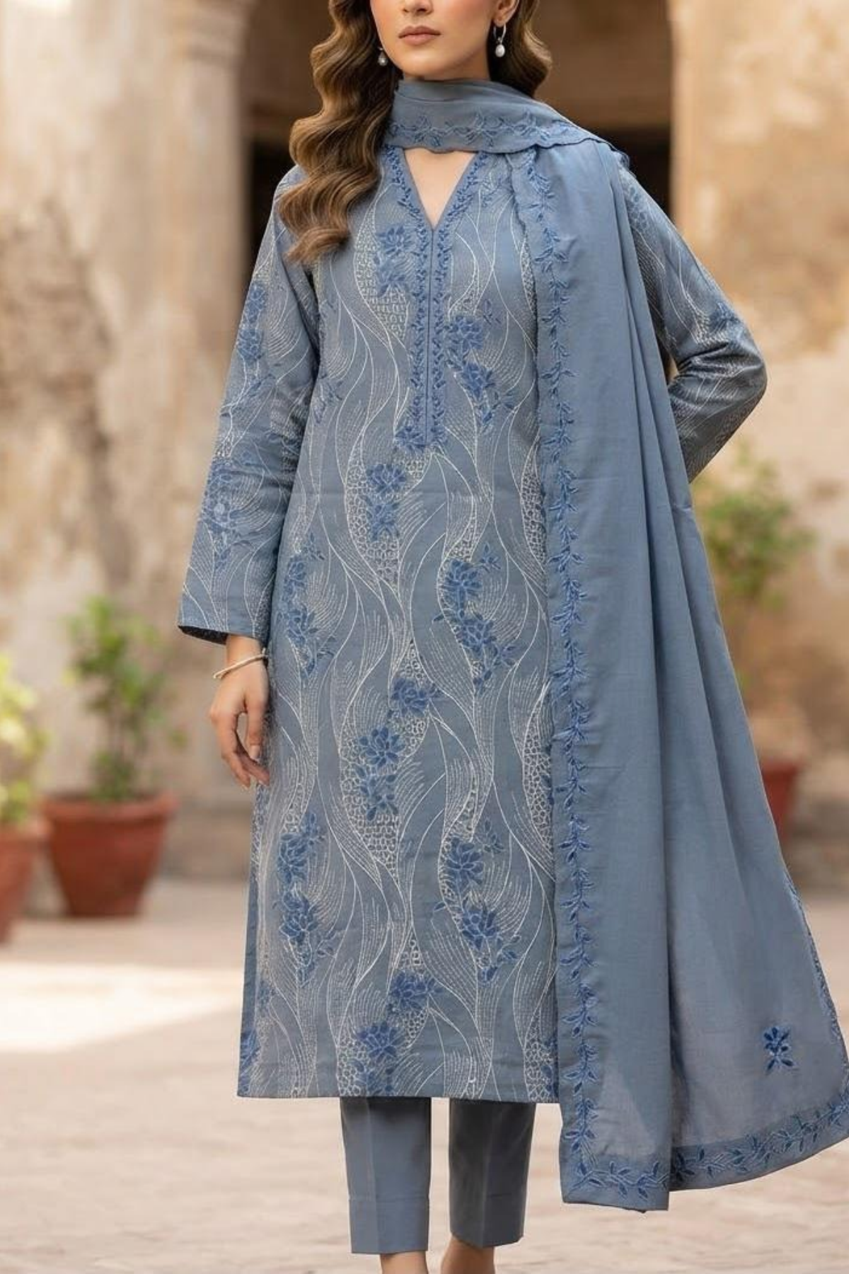 Bareeze Embroidered Dhanak 3 Piece Suit