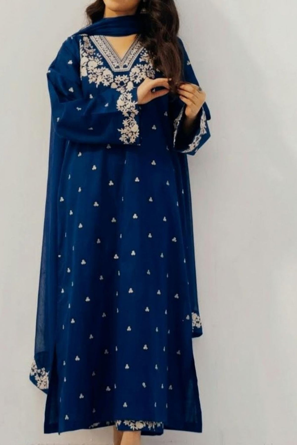 Embroidered Dhanak 3 Piece Winter Suit with Shawl