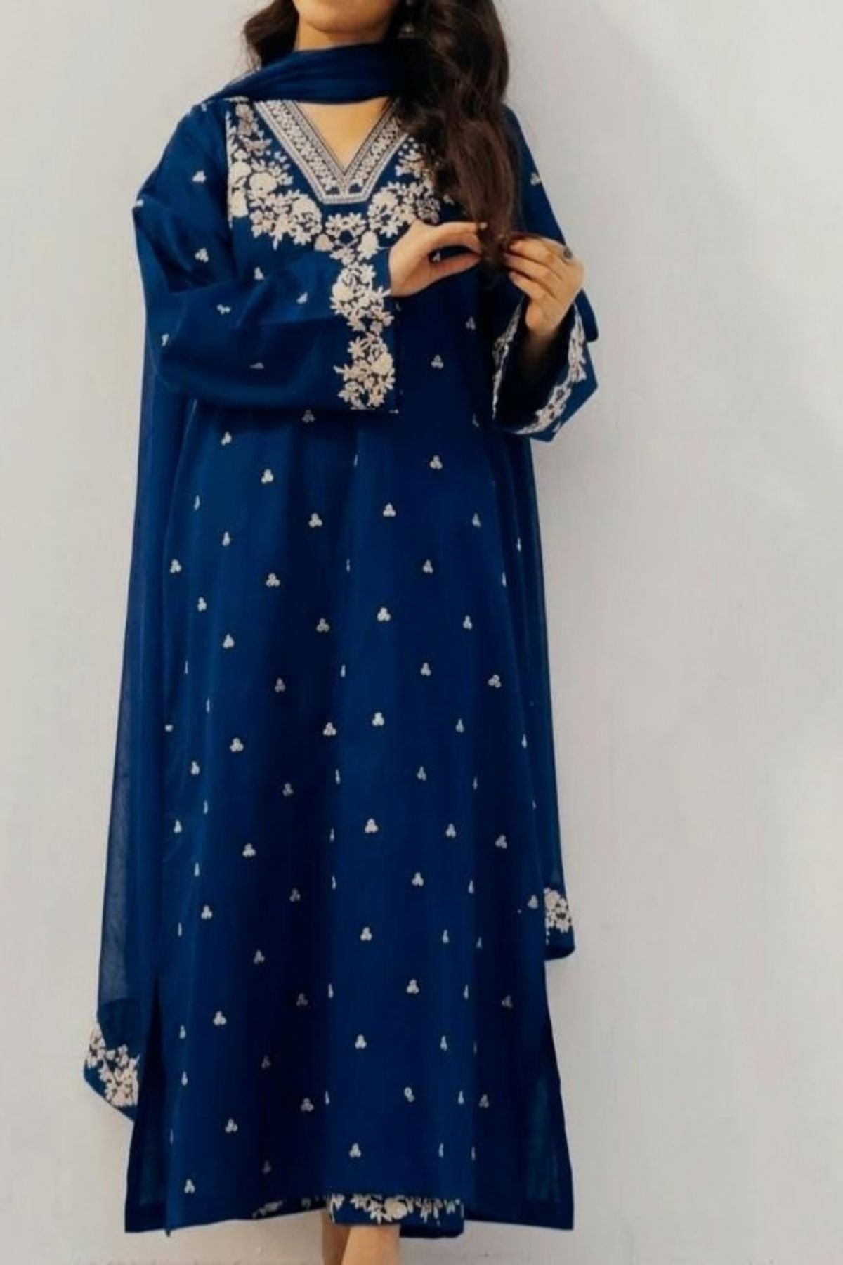 Embroidered Dhanak 3 Piece Winter Suit with Shawl