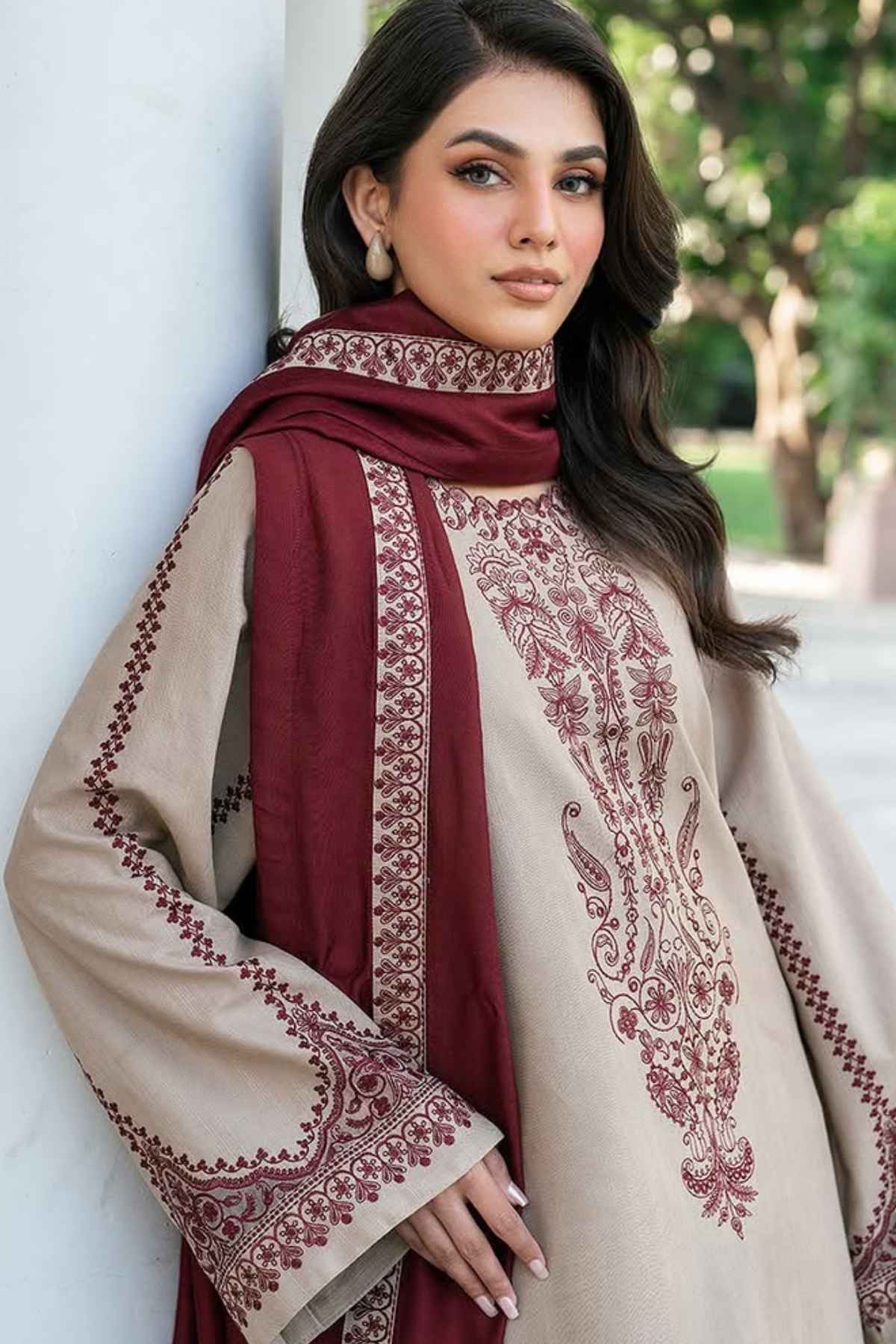 Baroque | Dhanak Embroidered Unstitched 3PC Suit